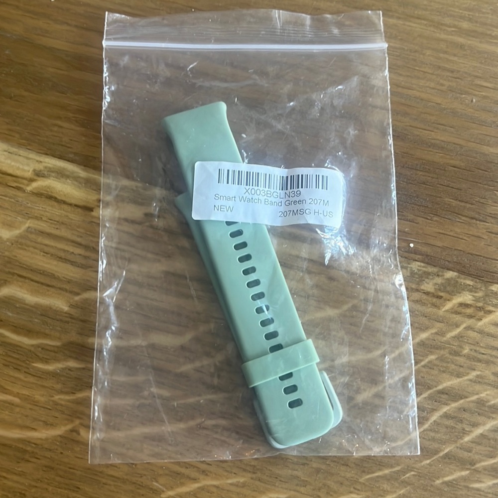 NWT! Smart watch band in green! Never used or opened!